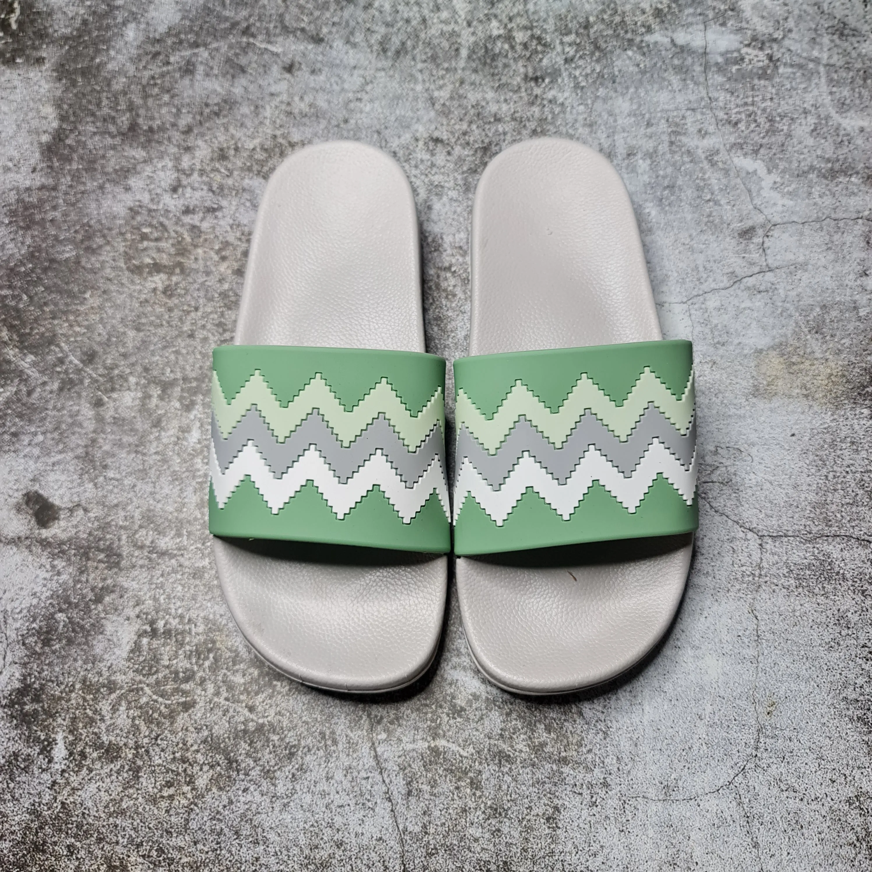 Pattern Casual Slides