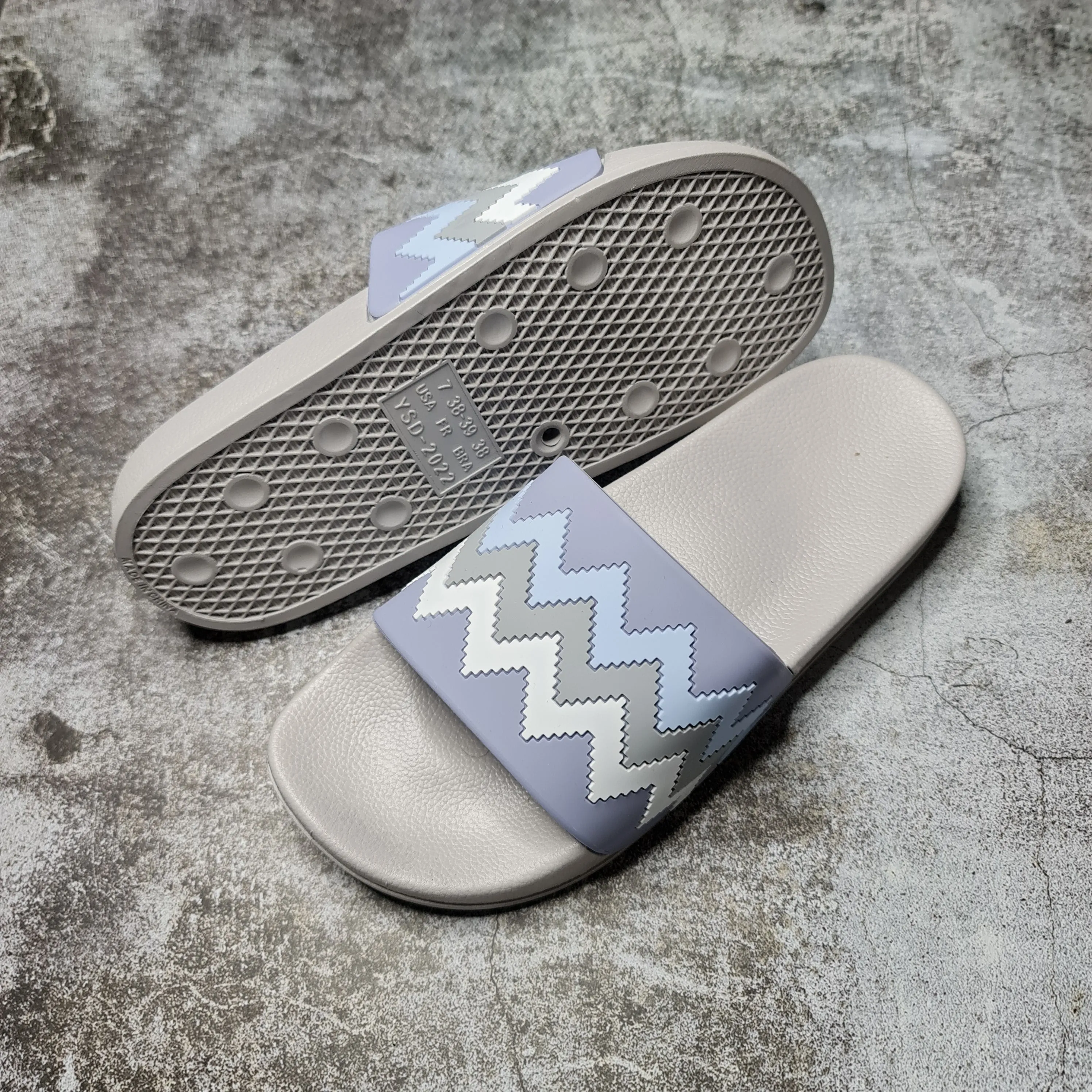 Pattern Casual Slides