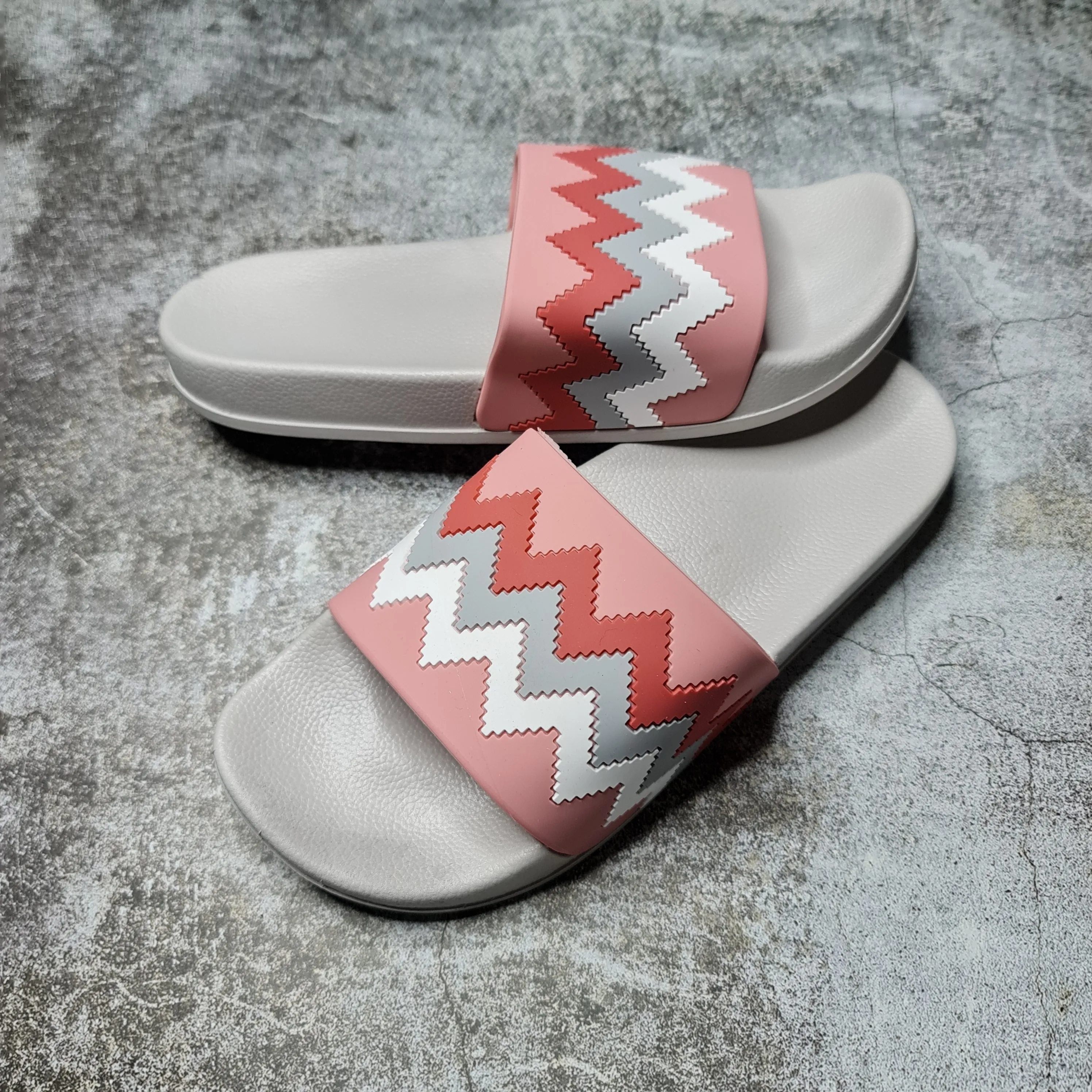 Pattern Casual Slides