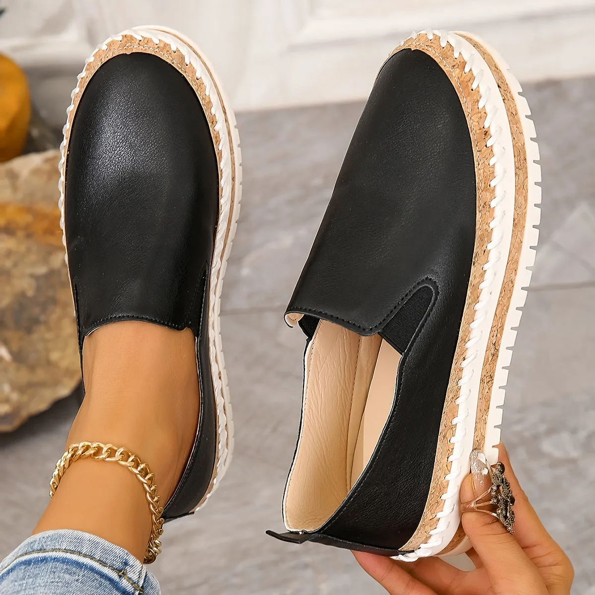 Womens Fashionable Slip-On Loafers - Comfortable Cushioned Platform - Stylish Everyday Casual Shoes - Easy-On Soft Sole - Versatile Low-top Design - Solid Color Daily Wear